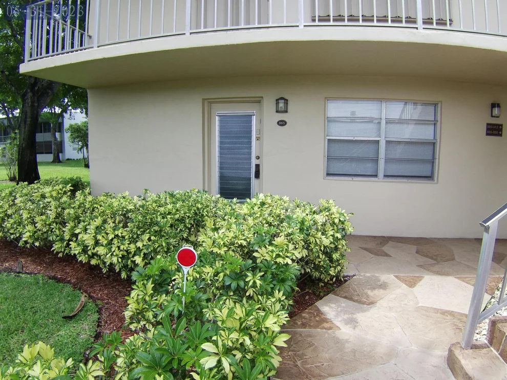 Unit for sale at 865 Flanders S, Delray Beach, FL 33484