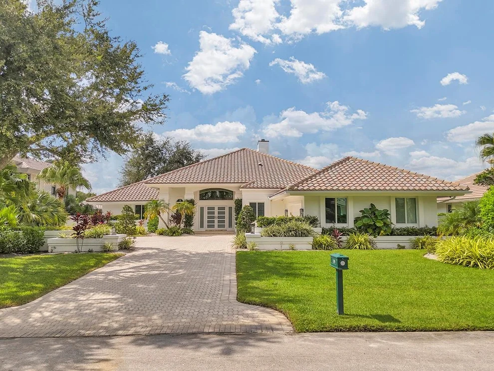Unit for sale at 19 Sheldrake Lane, Palm Beach Gardens, FL 33418