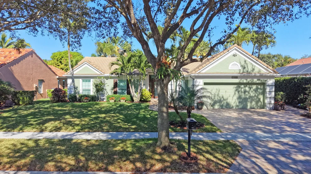Unit for sale at 10299 Hunt Club Lane, Palm Beach Gardens, FL 33418
