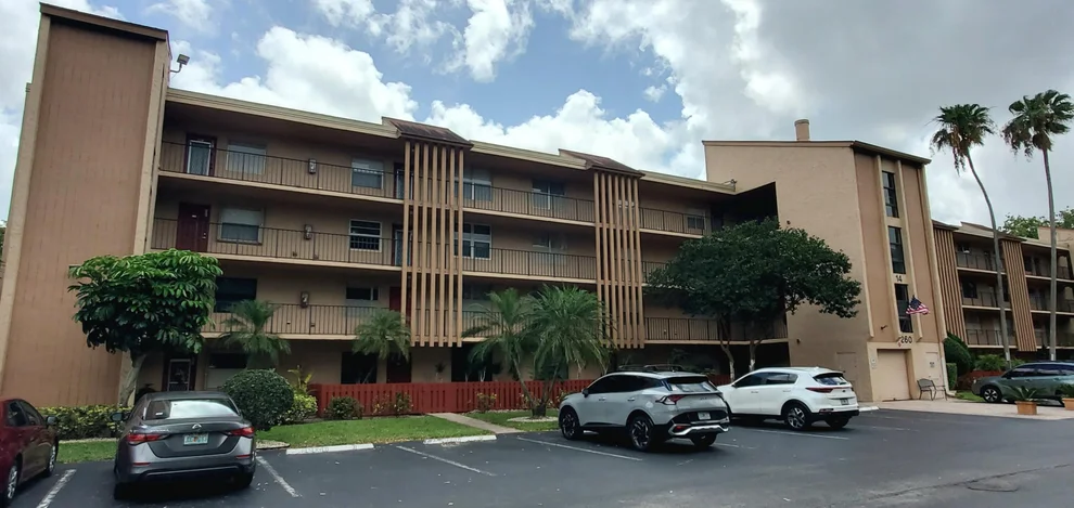 Unit for sale at 260 NW 76th Avenue, Margate, FL 33063