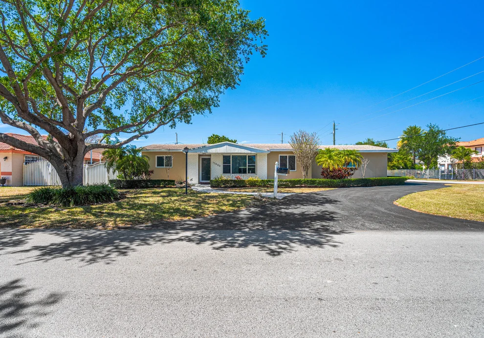 Unit for sale at 17400 SW 92nd Court, Palmetto Bay, FL 33157