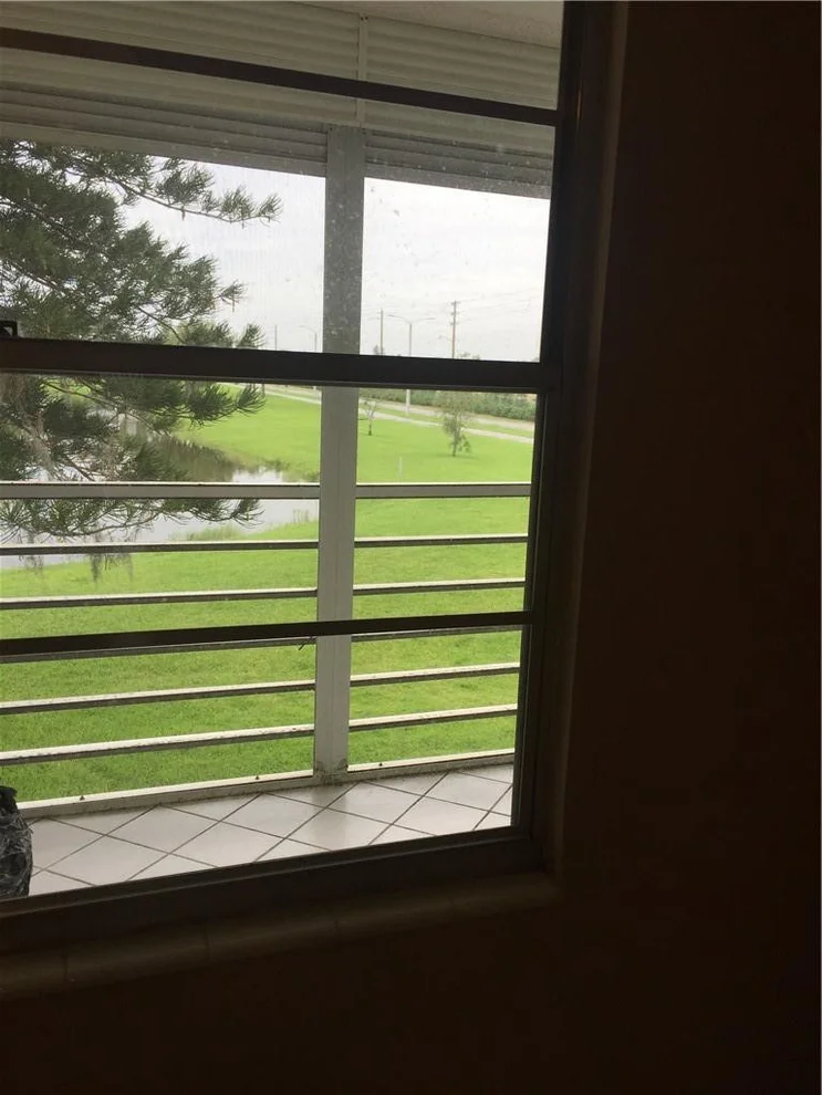 Unit for sale at 2002 Hythe A, Boca Raton, FL 33434