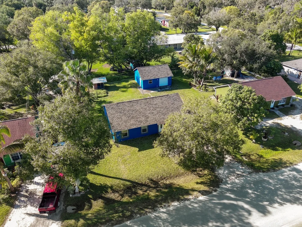 Unit for sale at 48 N Oak Street, Fellsmere, FL 32948