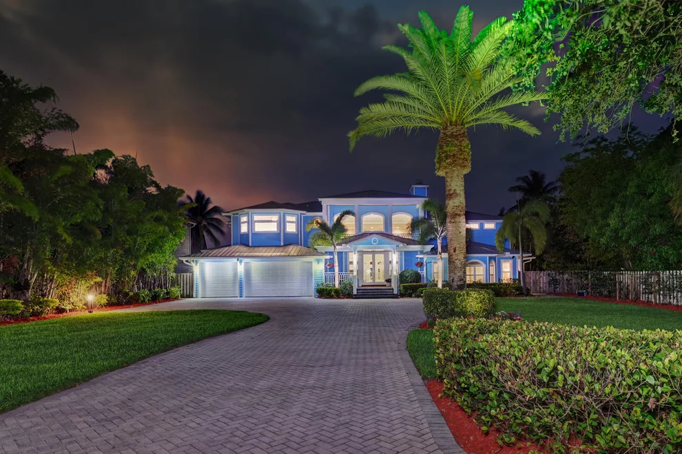 Unit for sale at 2051 SE Riverside Drive, Stuart, FL 34996