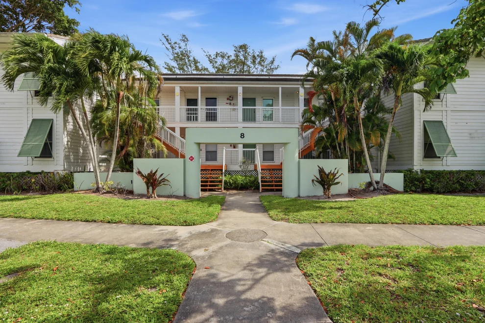 Unit for sale at 250 Cypress Point Drive, Palm Beach Gardens, FL 33418