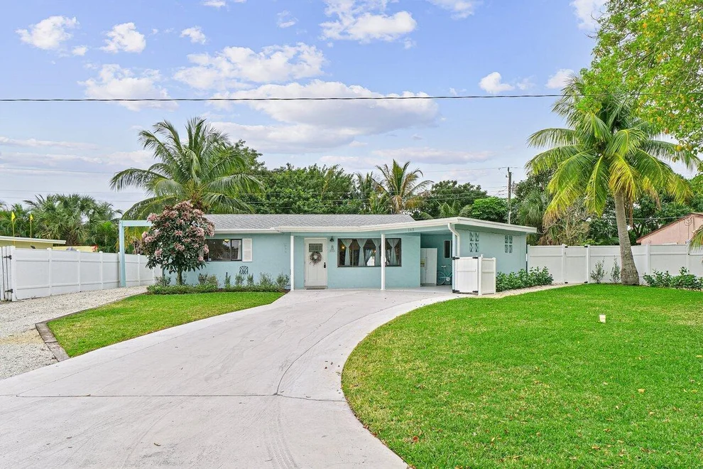 Unit for sale at 162 SE 28th Avenue, Boynton Beach, FL 33435