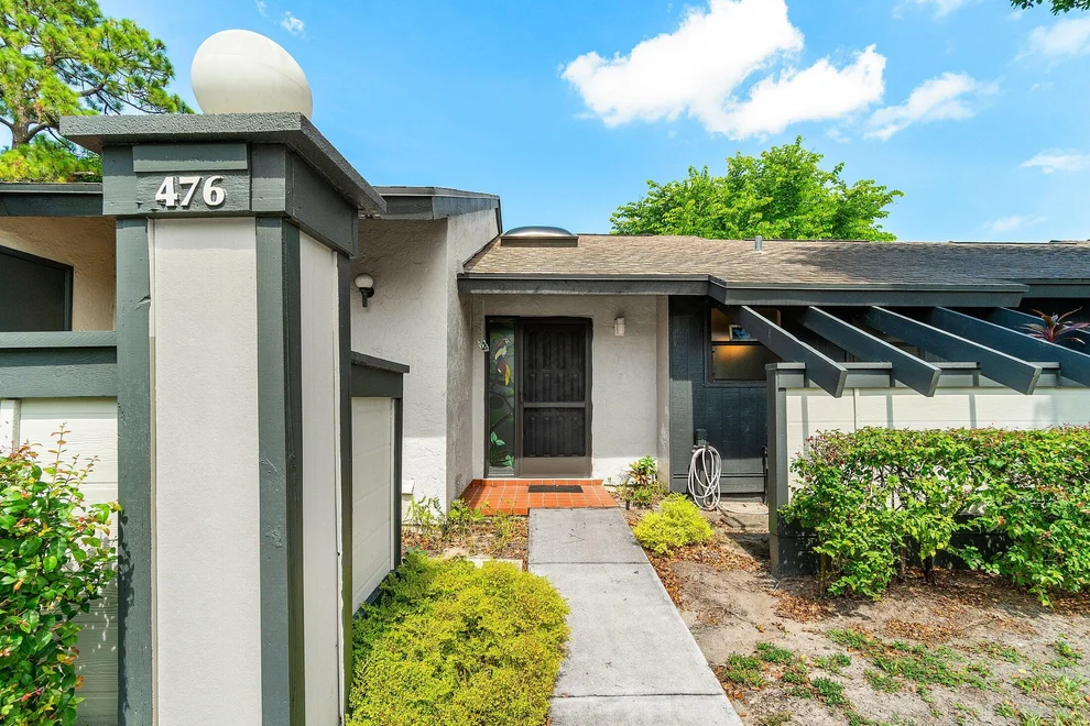 Unit for sale at 476 Lynbrook Court, Royal Palm Beach, FL 33411