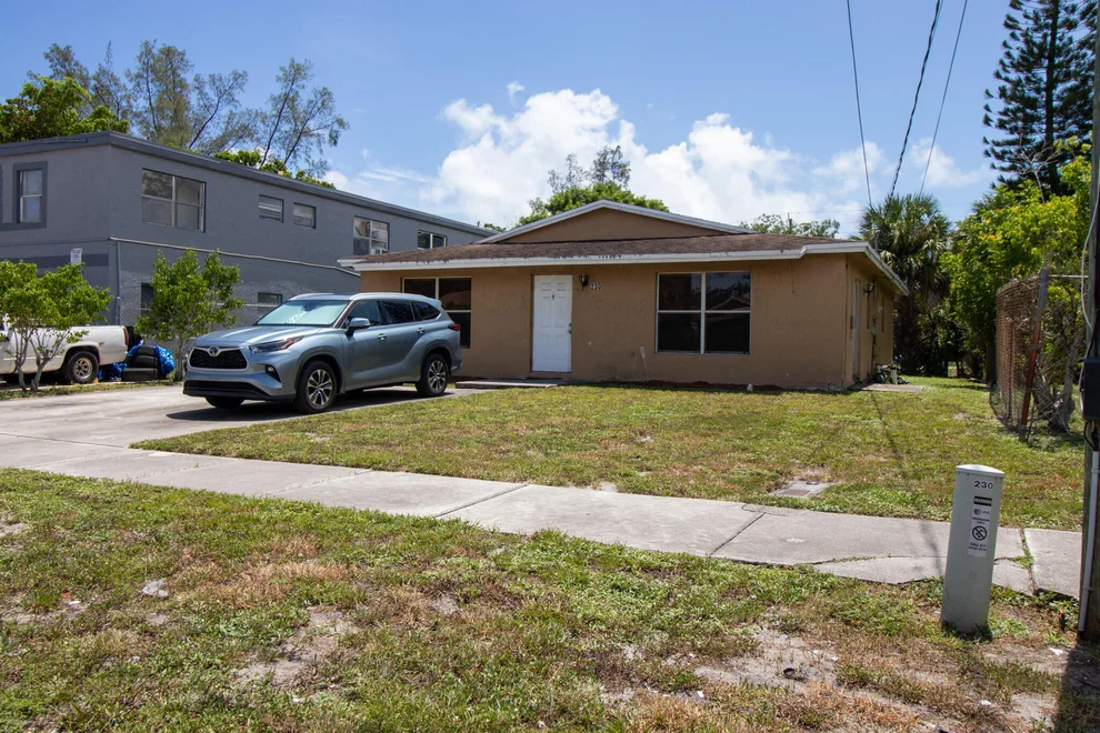 Unit for sale at 230 SW 8TH Street, Deerfield Beach, FL 33441