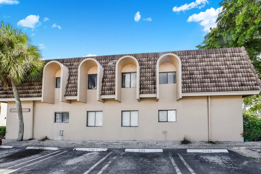 Unit for sale at 10936 Royal Palm Boulevard, Coral Springs, FL 33065