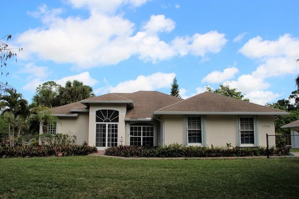 Unit for sale at 15390 89th Avenue N, Palm Beach Gardens, FL 33418