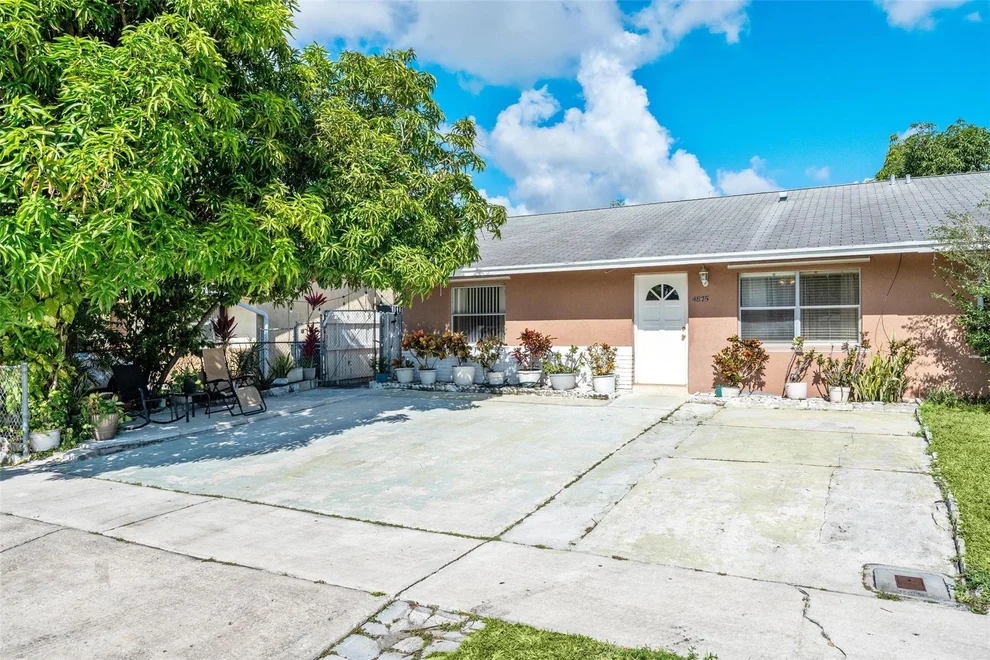 Unit for sale at 4875 Saratoga Road, West Palm Beach, FL 33415
