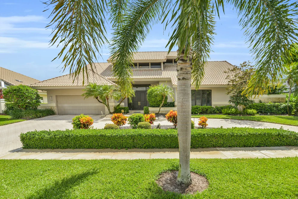 Unit for sale at 4698 Bocaire Boulevard, Boca Raton, FL 33487