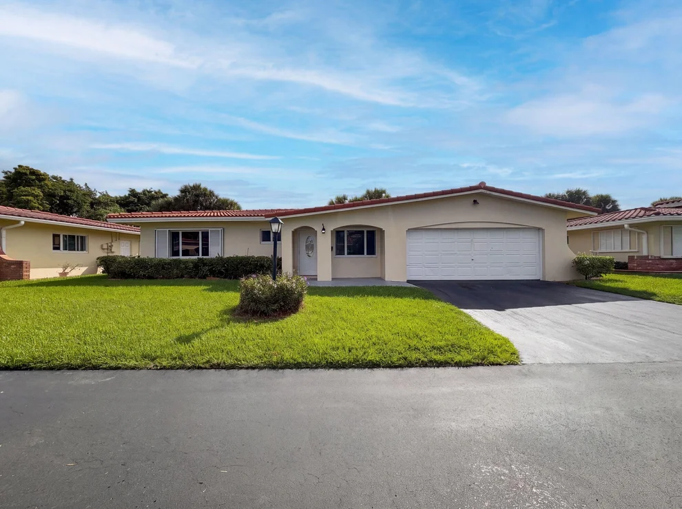 Unit for sale at 4360 NW 12th Drive, Deerfield Beach, FL 33064