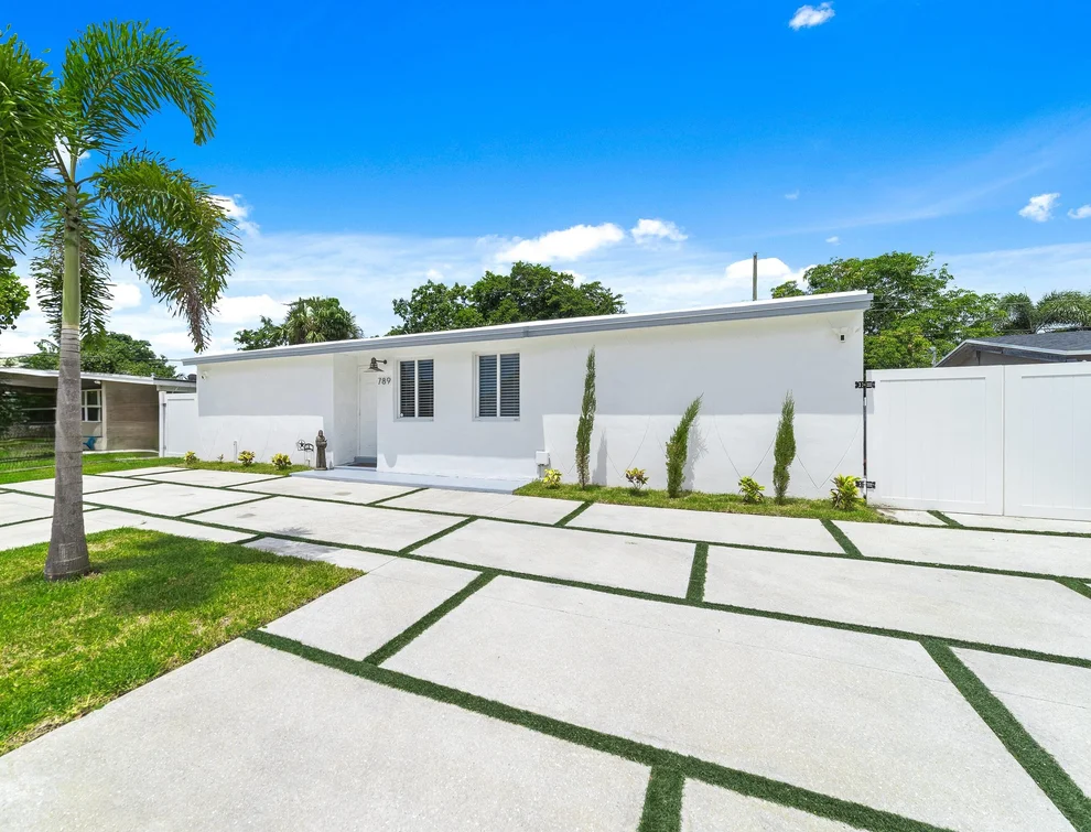 Unit for sale at 789 Hibiscus Drive, Royal Palm Beach, FL 33411