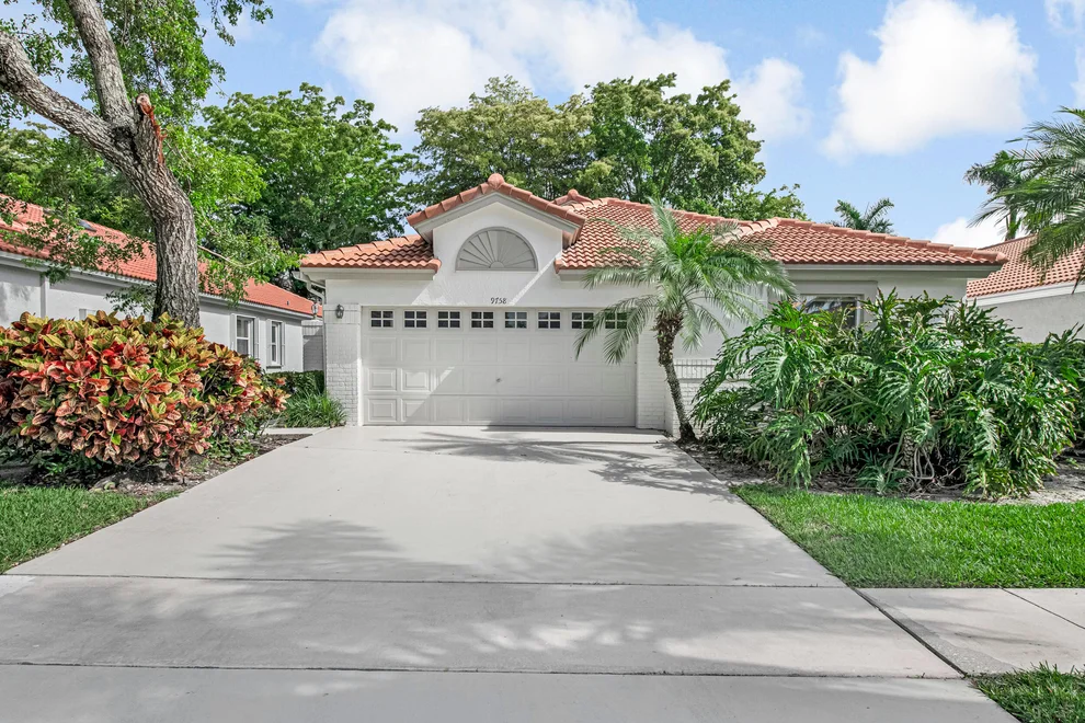 Unit for sale at 9758 Harbour Lake Circle, Boynton Beach, FL 33437