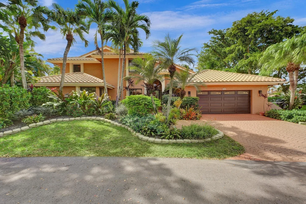 Unit for sale at 901 SW 88 Terrace, Plantation, FL 33324