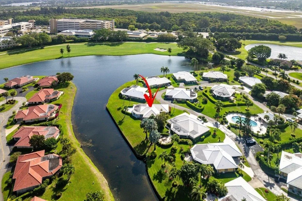Unit for sale at 362 Yorktowne Circle, Atlantis, FL 33462