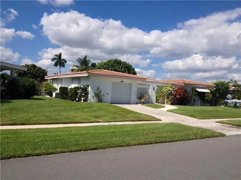 Unit for sale at 841 SE 5th Terrace, Pompano Beach, FL 33060