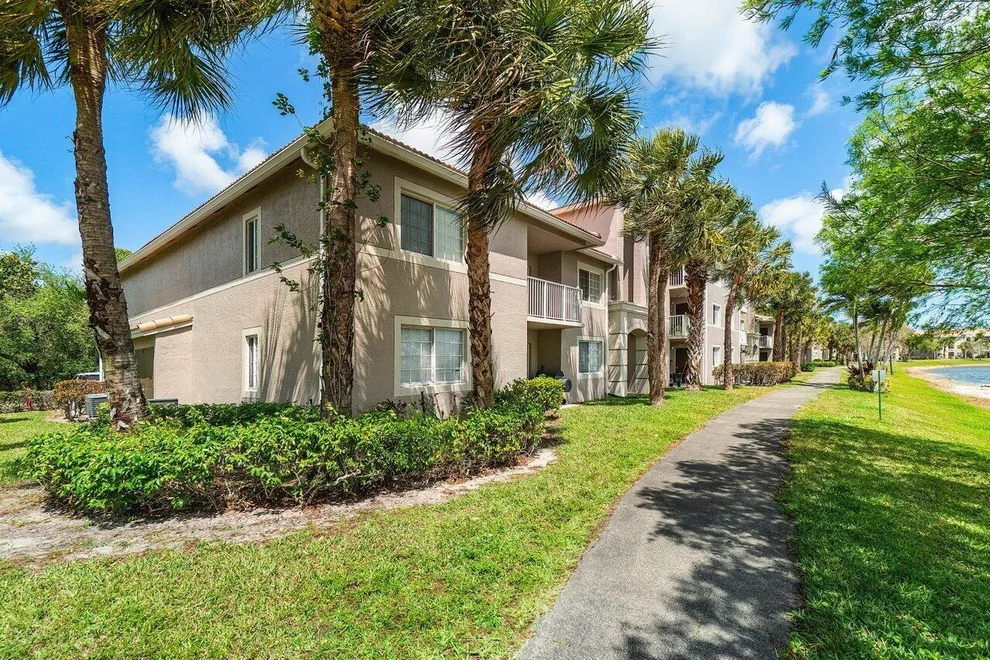 Unit for sale at 5031 Wiles Road, Coconut Creek, FL 33073