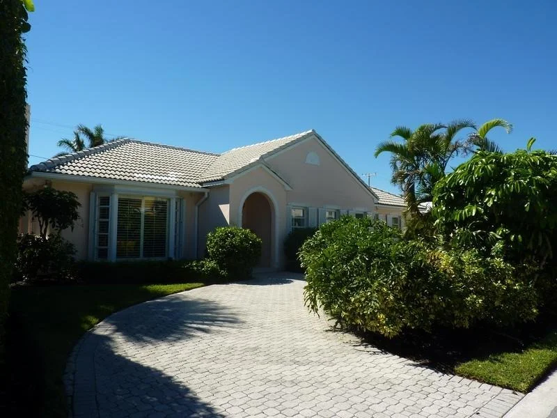 Unit for sale at 260 Plantation Road, Palm Beach, FL 33480