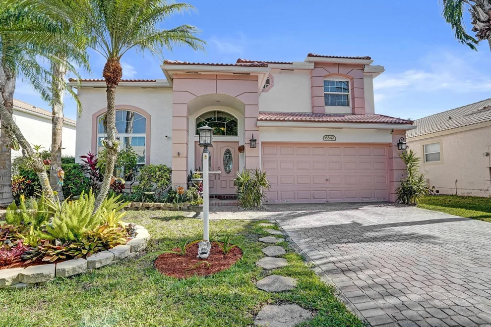 Unit for sale at 6842 Dogwood Lane, Margate, FL 33063