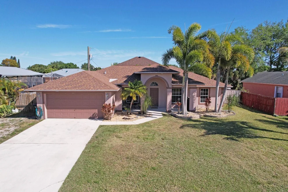 Unit for sale at 571 SW Baoy Avenue, Port St Lucie, FL 34953