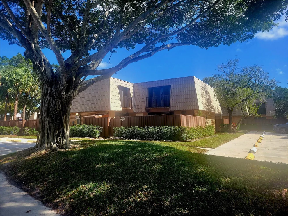 Unit for sale at 5321 53rd Way, West Palm Beach, FL 33409