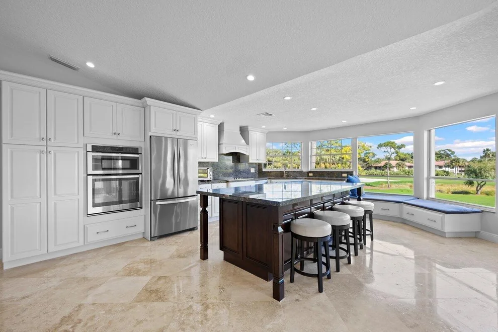 Unit for sale at 213 Legendary Circle, Palm Beach Gardens, FL 33418