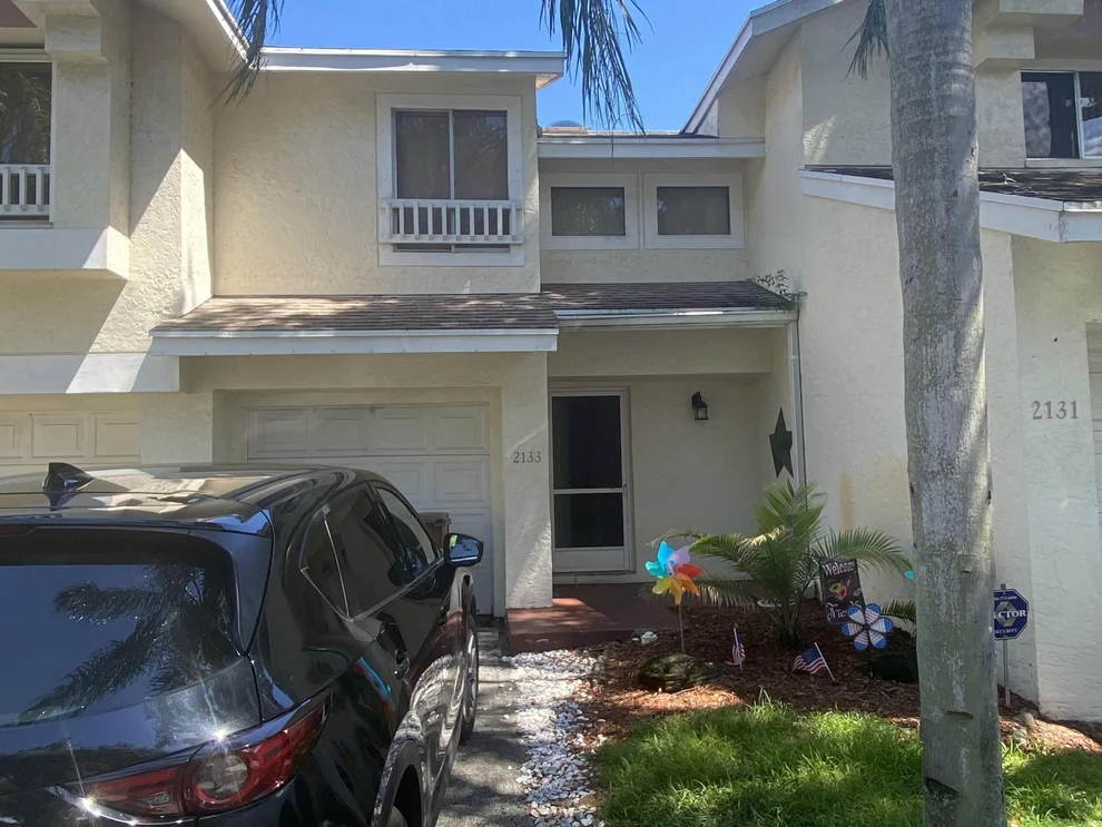Unit for sale at 2133 Discovery Circle W, Deerfield Beach, FL 33442