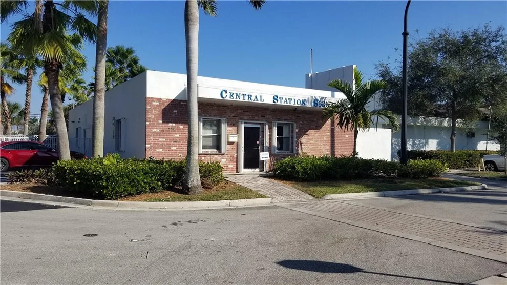 Unit for sale at 4015 SW 1st Street, Plantation, FL 33317