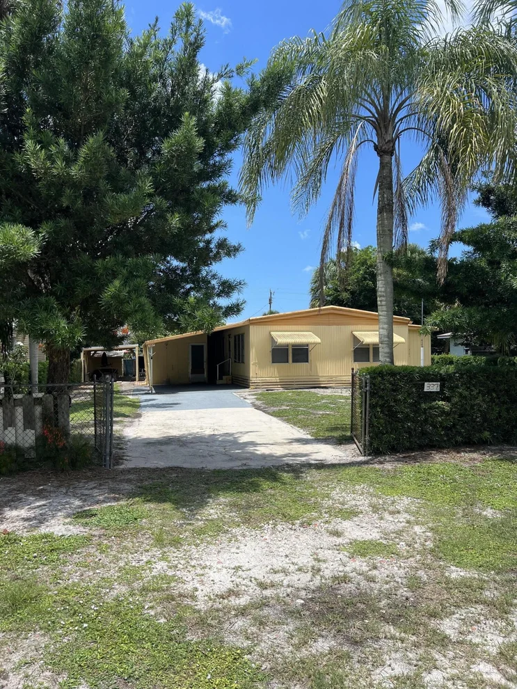 Unit for sale at 337 SE Tejon Street, Stuart, FL 34994