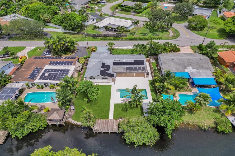 Unit for sale at 2615 NW 9th Terrace, Wilton Manors, FL 33311