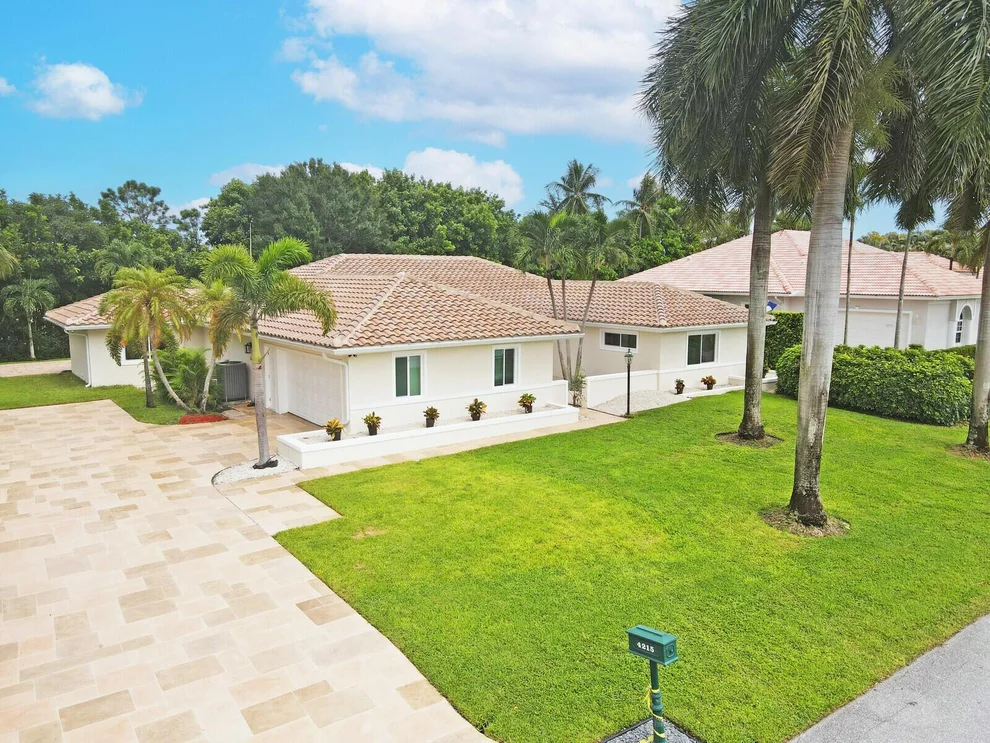 Unit for sale at 4215 Gleneagles Drive, Boynton Beach, FL 33436