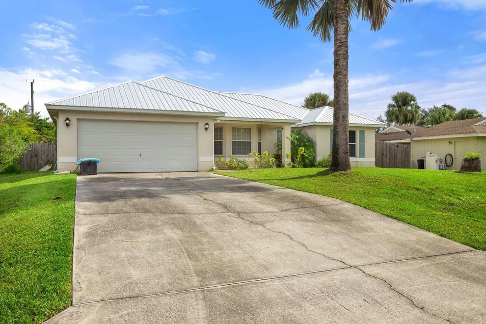 Unit for sale at 5814 Shannon Drive, Fort Pierce, FL 34951