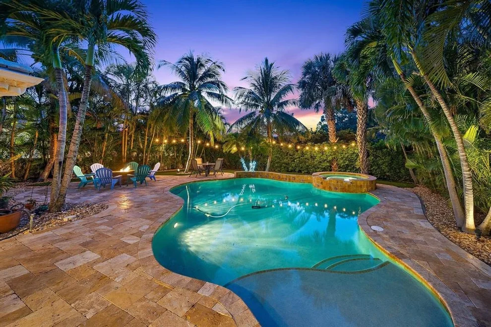 Unit for sale at 338 Caravelle Drive, Jupiter, FL 33458