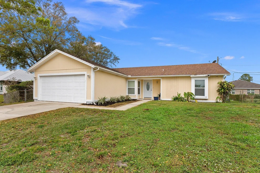 Unit for sale at 302 SW Kestor Drive, Port St Lucie, FL 34953