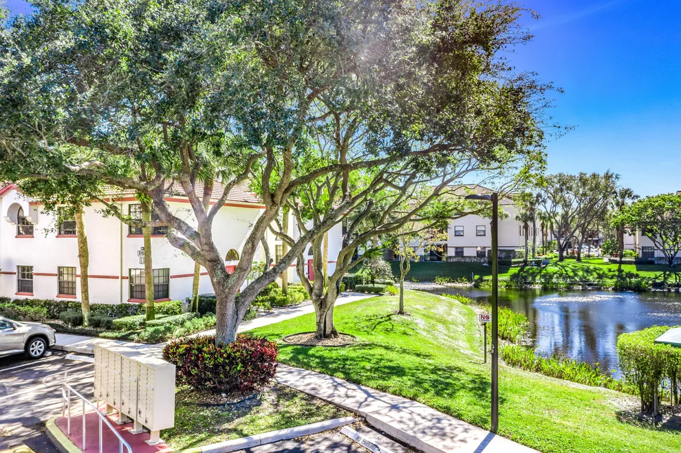Unit for sale at 5158 Floria Way, Boynton Beach, FL 33437