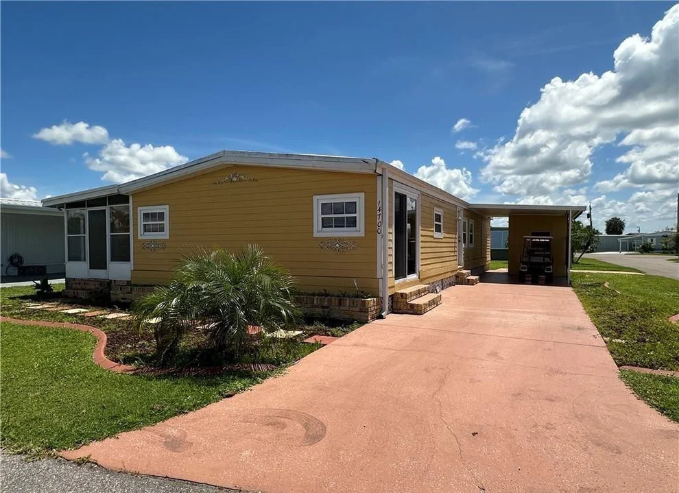 Unit for sale at 14700 Patrick Henry Road, North Fort Myers, FL 33917