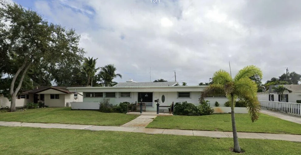 Unit for sale at 1719 N 44th Avenue, Hollywood, FL 33021