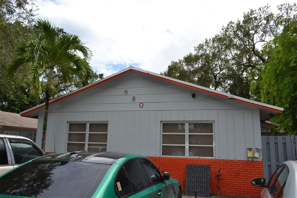 Unit for sale at 880 SW 28th Street, Fort Lauderdale, FL 33315