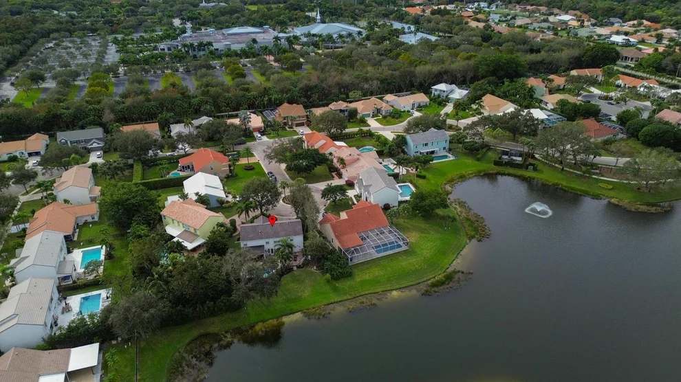 Unit for sale at 1005 Pine Lake Circle, Palm Beach Gardens, FL 33418