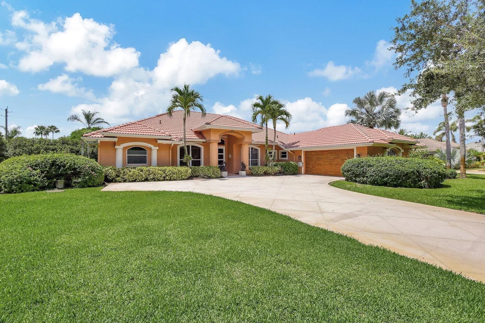 Unit for sale at 4797 SW Lake Grove Circle, Palm City, FL 34990