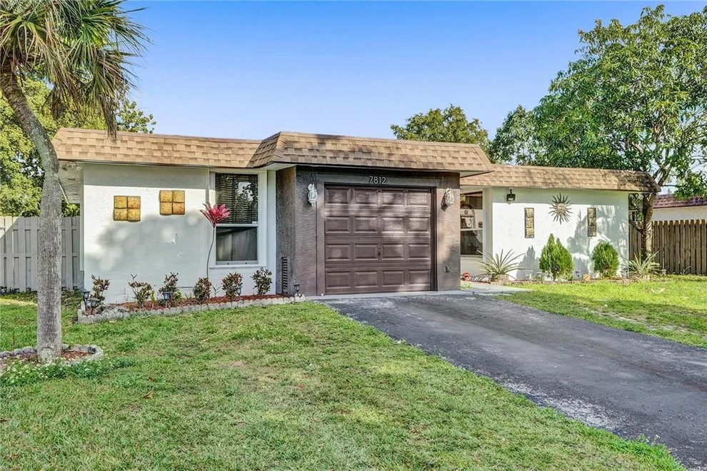 Unit for sale at 7812 NW 72 Avenue, Tamarac, FL 33321