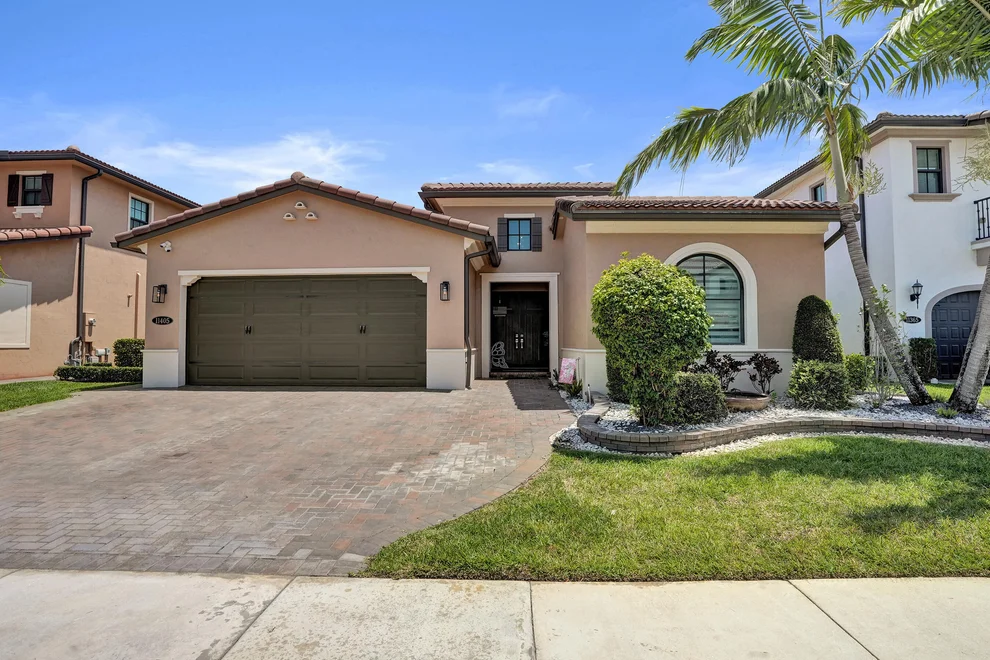 Unit for sale at 11405 Solstice Circle, Parkland, FL 33076