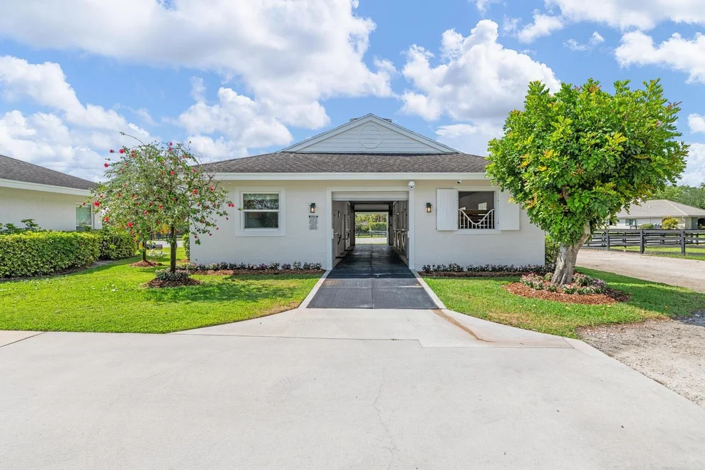 Unit for sale at 2025 Appaloosa Trail, Wellington, FL 33414