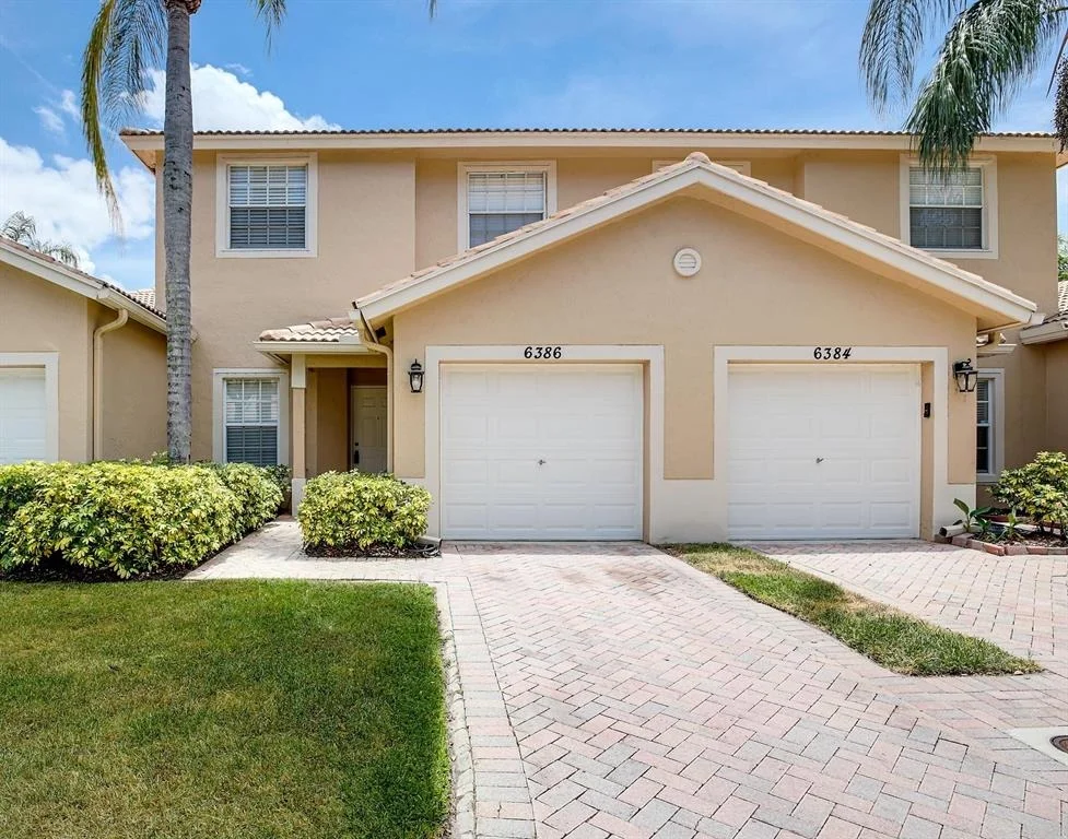 Unit for sale at 6386 Park Lake Circle, Boynton Beach, FL 33437