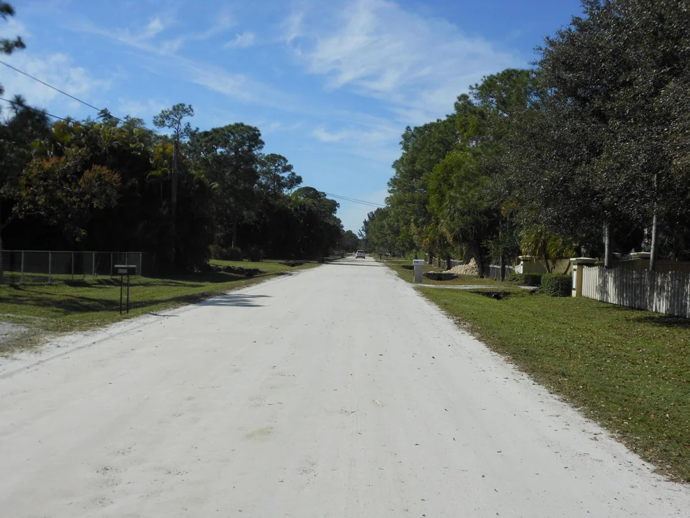 Unit for sale at 13654 N 63rd Lane, The Acreage, FL 33412