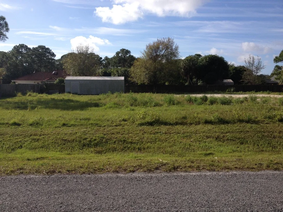 Unit for sale at 705 Savannah Street, Fort Pierce, FL 34982