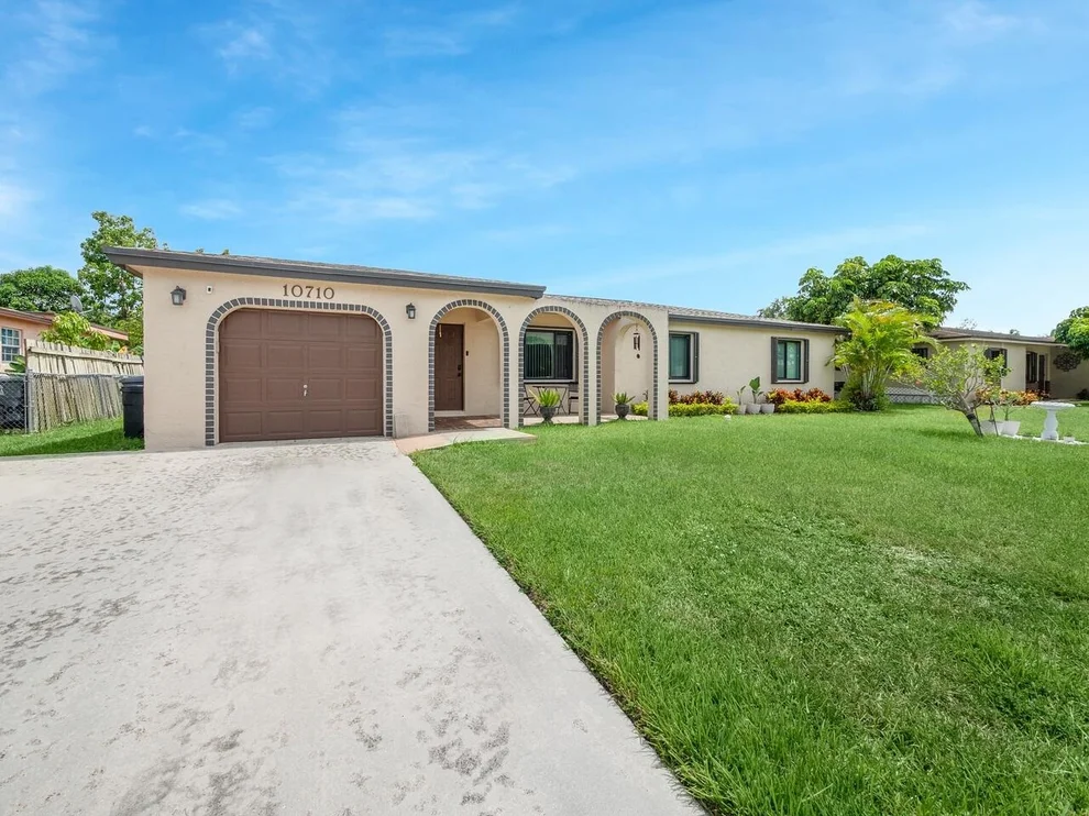 Unit for sale at 10710 Ember Street, Boca Raton, FL 33428