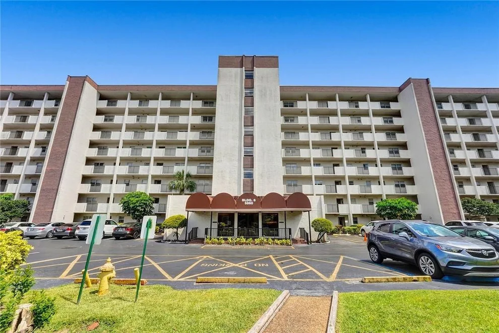 Unit for sale at 5860 NW 44th Street, Lauderhill, FL 33319